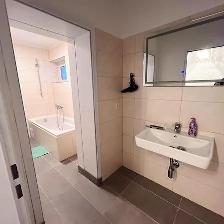 Apartmán Wohngut-city 3 Fuer Max 5 Personen Inklusive Parkplatz *