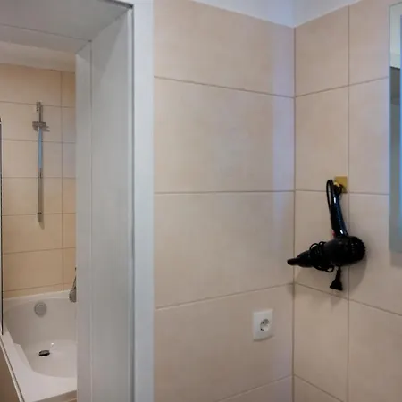 Apartment Wohngut-city 3 Fuer Max 5 Personen Inklusive Parkplatz